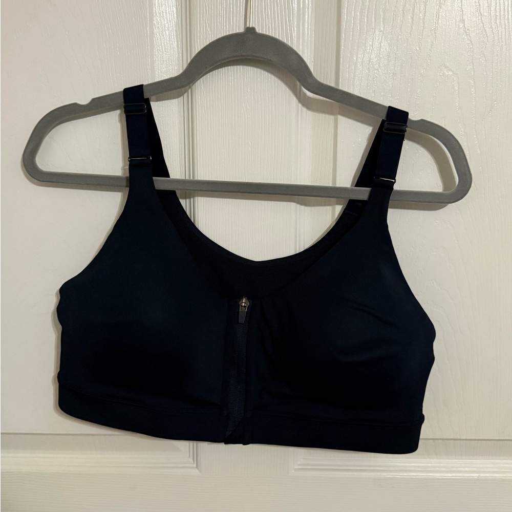 Old Navy Powersoft zip front Sports Bra